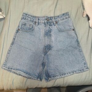 Size 2 zara shorts